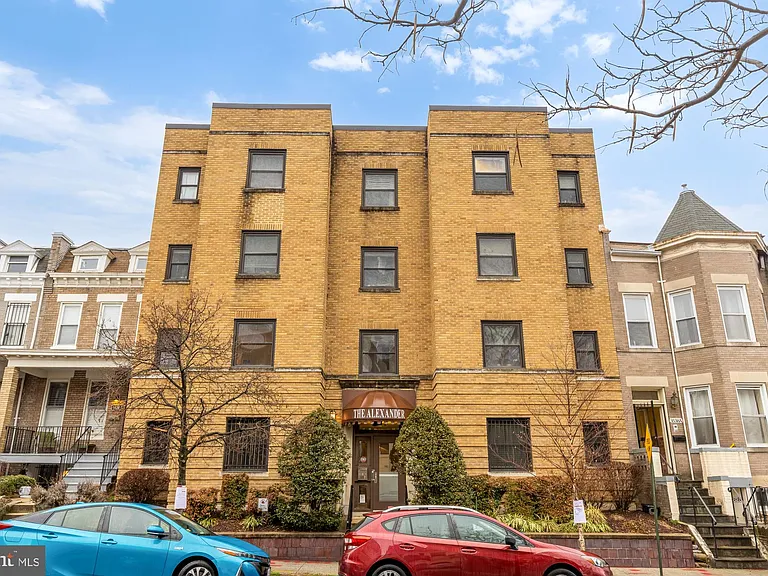 3534 10th St NW #200 — Photo 34