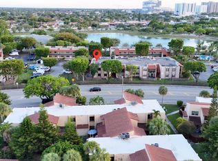 Park Lake Village Condo, Miami, FL 33172