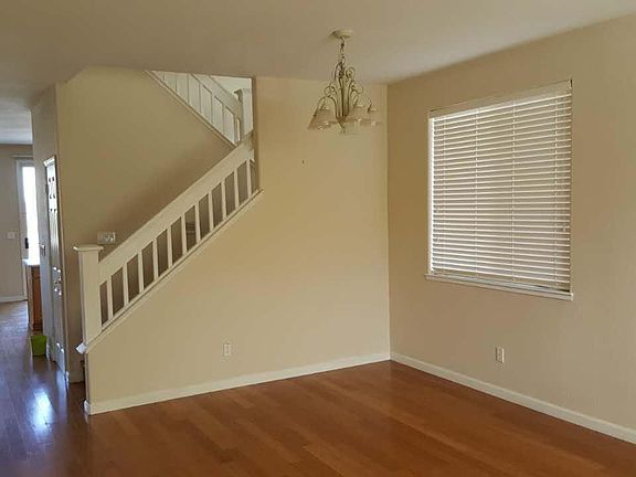3rd image of 4166 Penny Ln