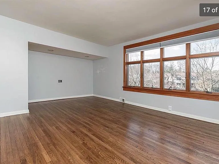 Bedroom 1 (2nd floor)