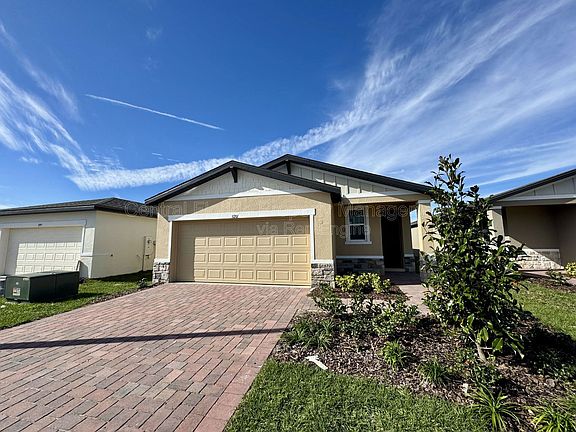 2nd image of 3201 Viceroy Ct