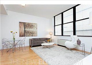 3rd image of 421 W 54th St APT 5E
