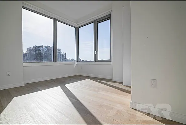 Rented by EXR | media 11