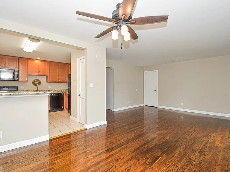 7359 Balson Ave — Photo 7