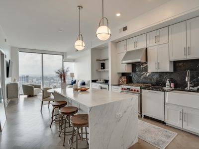 1616 W End Ave #2810, Nashville, TN, 37203