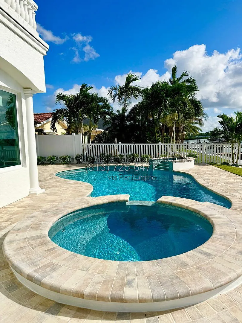 3 bed, 3.0 bath, 3659 sqft, $8,500 — Photo 4