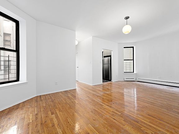 2nd image of 257 W 116th St #A3