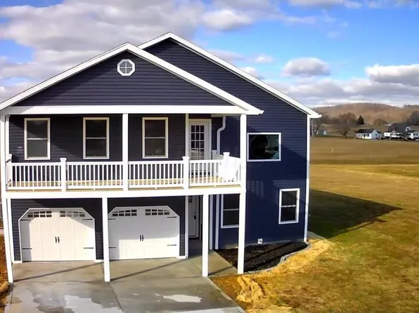 393 Clayton Mills Cir, South Salem, OH 45681