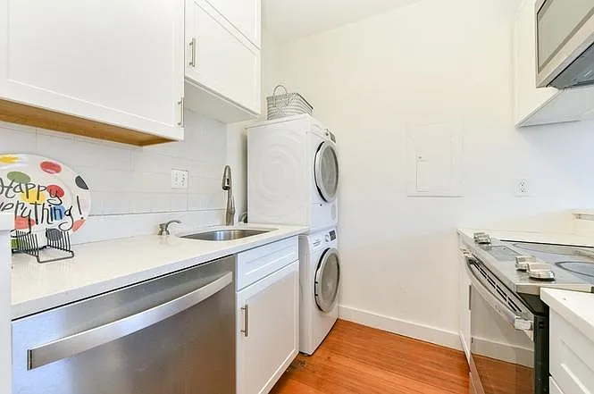 15 Keswick St #4 — Photo 8