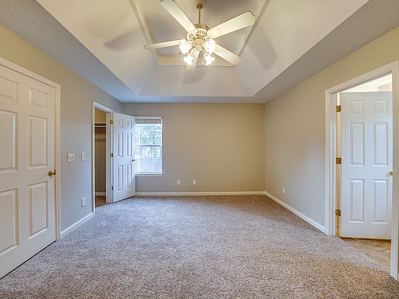 4th image of 2053 Candlewood Dr
