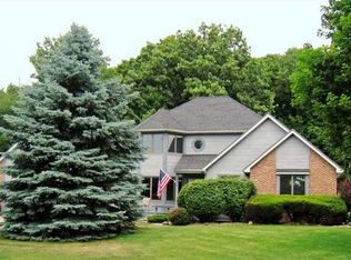 3726 Observatory Ln, Holt, MI 48842