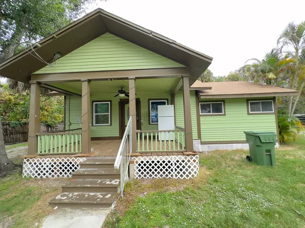 176 E Yeomans Ave, Labelle, FL 33935