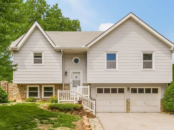 15508 W 127th Ter, Olathe, KS 66062