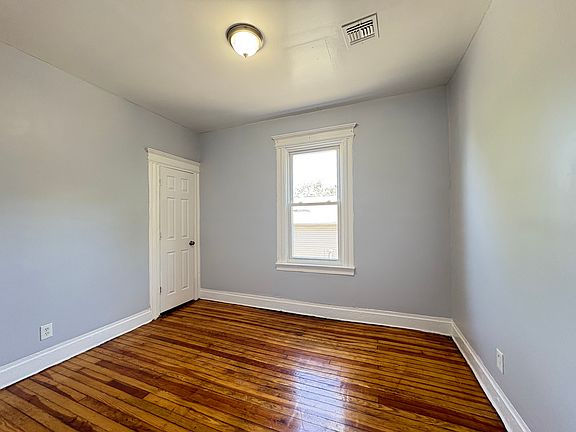 5th image of 99 Columbia Ave #3