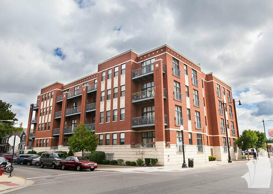 1st image of 4011 N Francisco Ave Unit 109