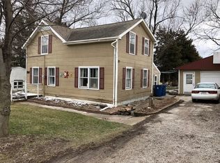 227 W Meuse St, Blue Grass, IA 52726