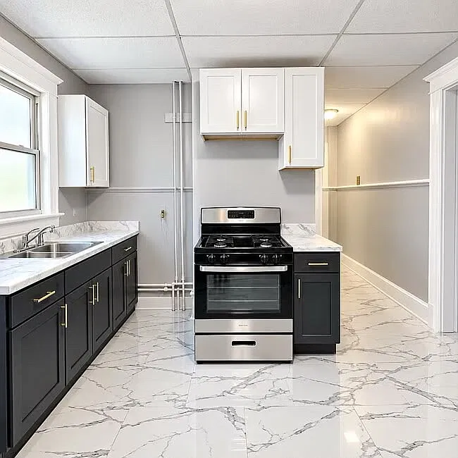 69 Farley Ave #2F