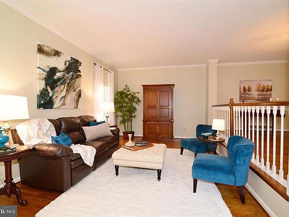 5th image of 2951 Oakborough Sq