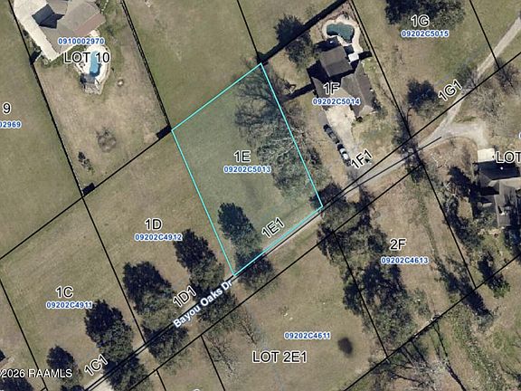 4th image of Bayou Oaks Rd