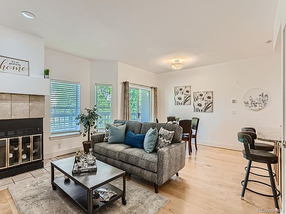 3rd image of 1000 E 1st Avenue #302
