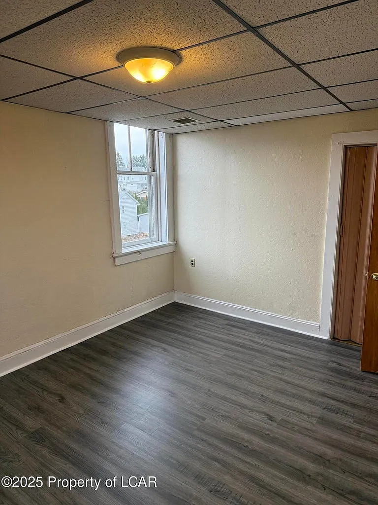 3 bed, 1141 sqft, $1,250 — Photo 4