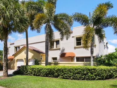 67 Uno Lago Dr, Juno Beach, FL, 33408