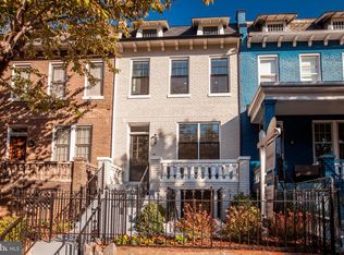 242 10th St SE, Washington, DC 20003