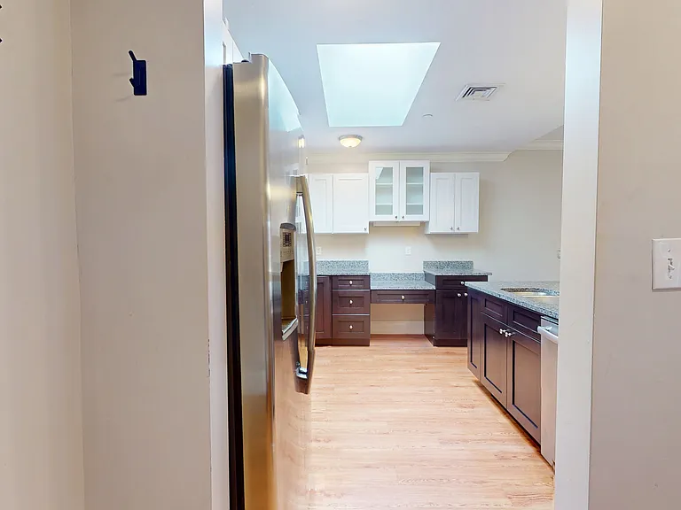 286 Main St #208 — Photo 4