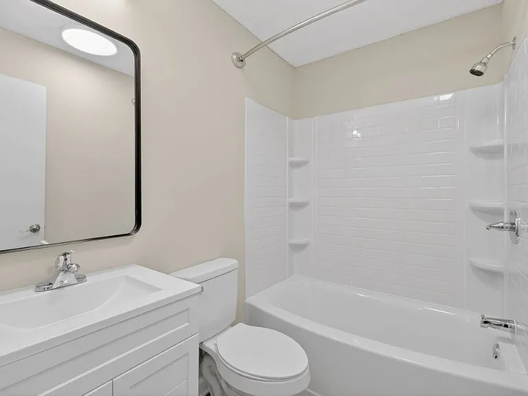 105 Kingwood Ave — Photo 11