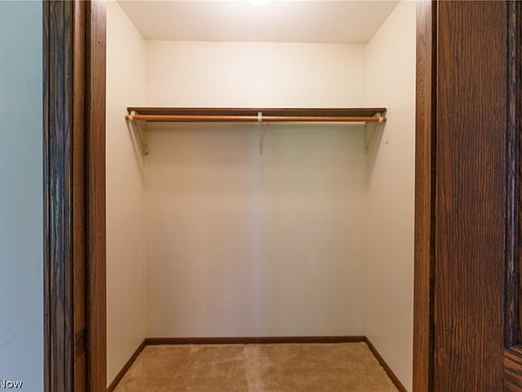 5th image of 230 Salem Ct