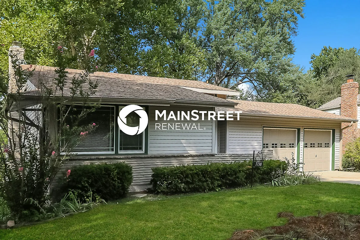 Front View - 7730 W 96th St