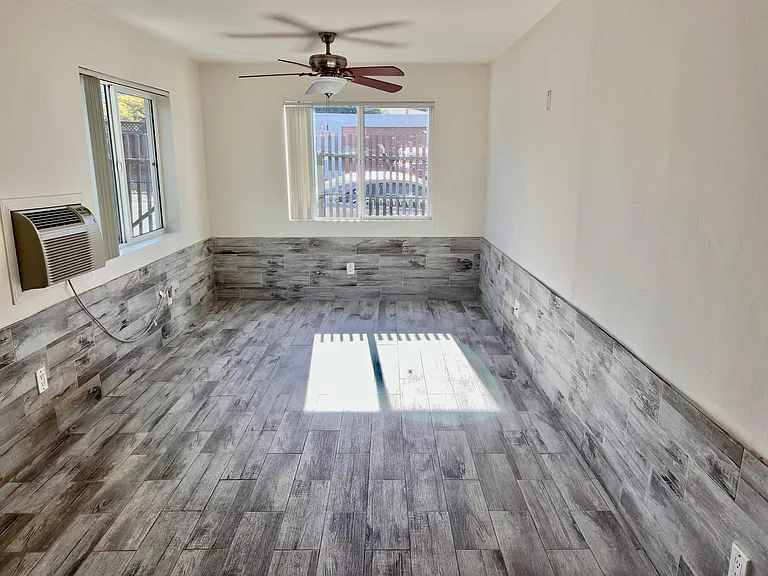 5003 Williams Ave — Photo 6