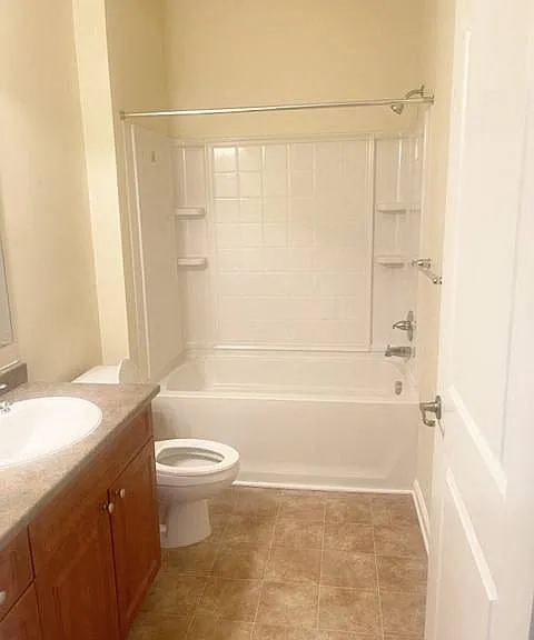 Clairmont at Hillandale — Photo 103
