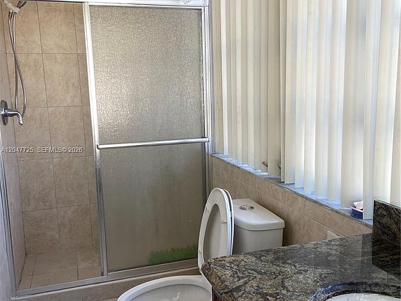 5th image of 800 NW 76th Ave