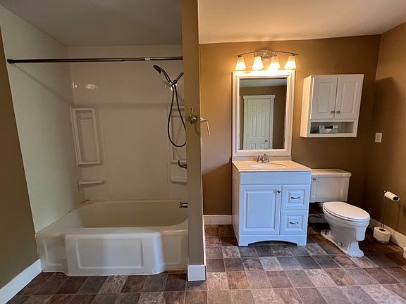 5th image of 114 E County Rd #2