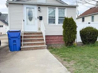56 Bird Ave, Iselin, NJ 08830