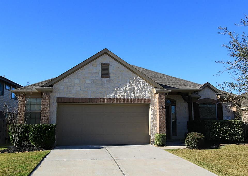 1st image of 13111 Southern Valley Dr