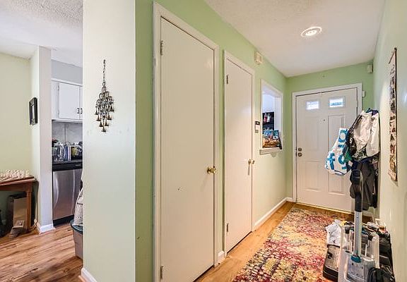 2nd image of 119 Schultz St