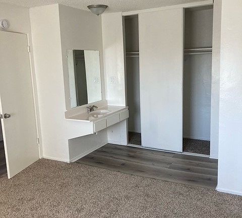 5th image of 8202 Ashgrove Dr APT 14