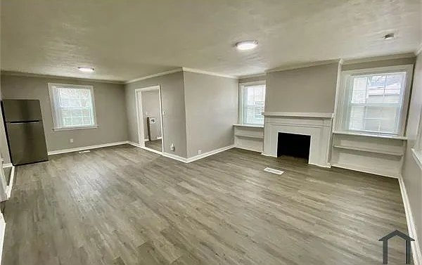 3 bed, 1300 sqft, $1,400 — Photo 3
