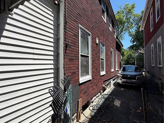 2nd image of 60 Sattler Ave