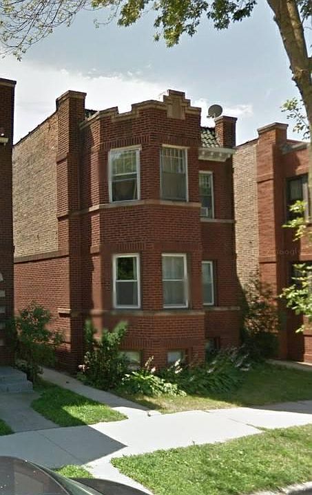 1st image of 2239 W Winnemac Ave
