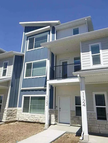 1122 N 1920 W Photo 1