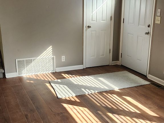 2nd image of 5810 N 68th St
