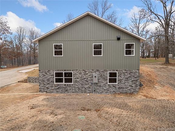 5th image of 6135 Oak Leaf Dr