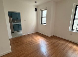 21-37 33rd St APT 4F, Astoria, NY 11105