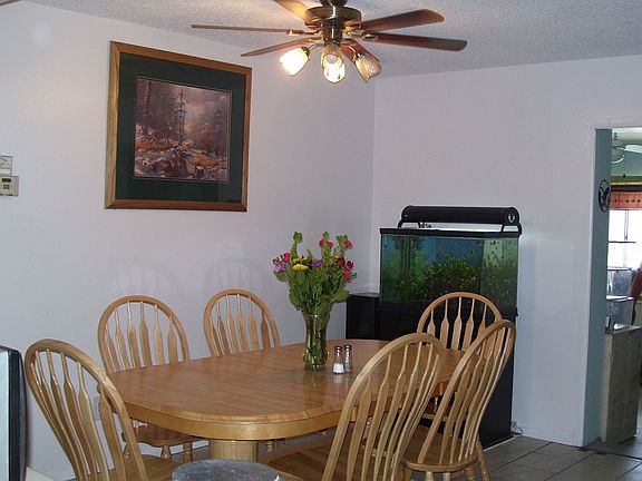 Kitchen dinning combo