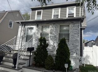 29 Cambridge St, Valley Stream, NY 11581
