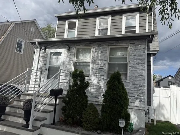 29 Cambridge #01, Valley Stream, NY 11581