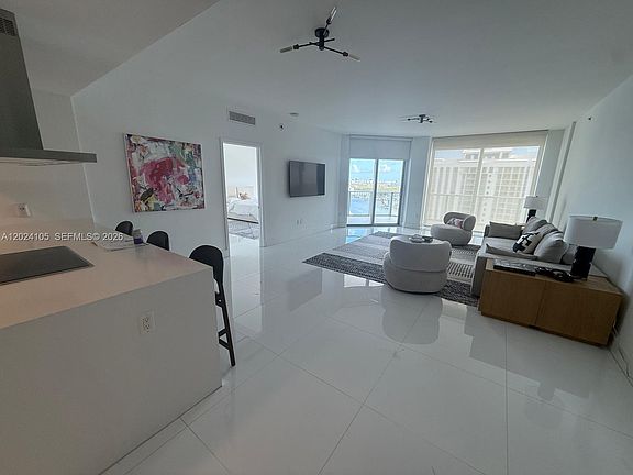 5th image of 17301 Biscayne Blvd APT 2305